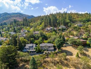 176 Scenic Drive, Ashland, OR 