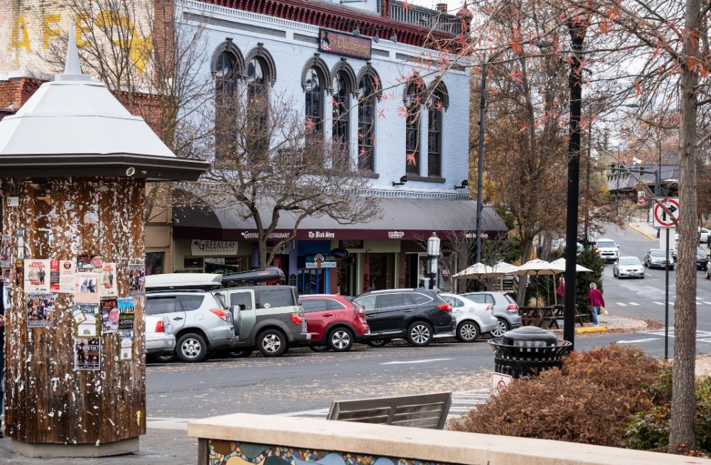 downtown ashland oregon